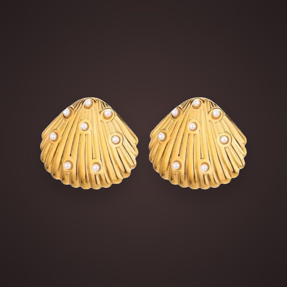 Scallop Shell Earrings — Pearl
